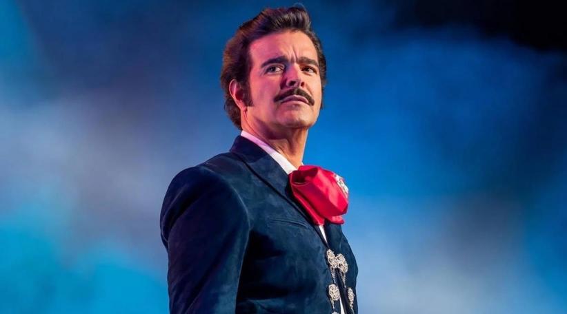 Estrenan la serie sobre la vida de Vicente Fernández pese a demanda de la familia