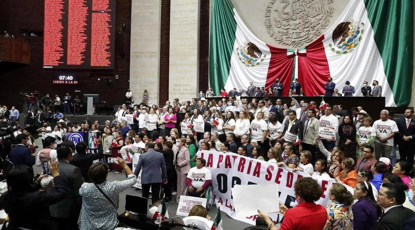 La reforma energética de López Obrador es rechazada por el Parlamento de México