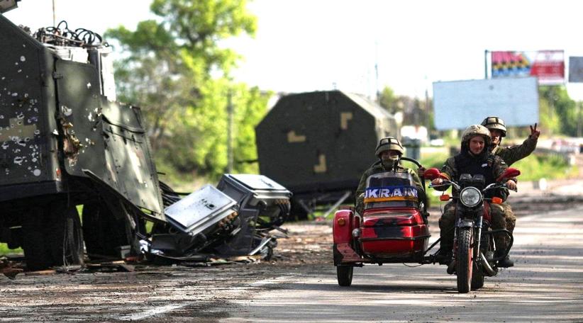 Russia-Ukraine war: Russian forces withdraw far from Kharkiv