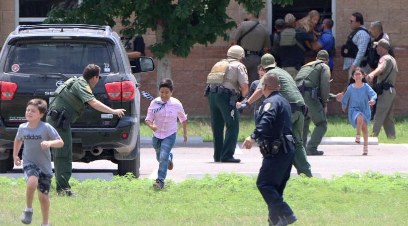 Texas shooting : Girl told 911 ‘send the police now’ as cops waited