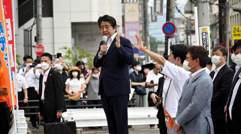 Japón llora la muerte del ex primer ministro Shinzo Abe mientras investigan los motivos de su asesinato
