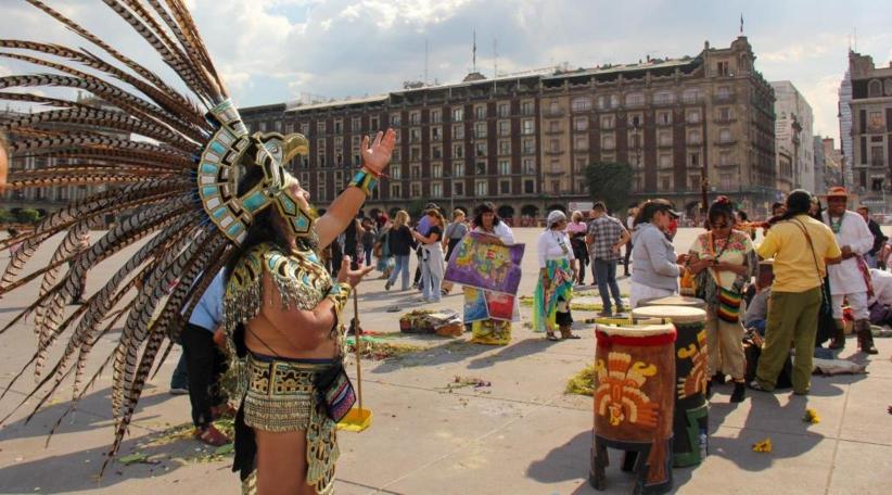 En la plaza del Zócalo de Ciudad de México celebran el aniversario 697 de la fundación de Tenochtitlan