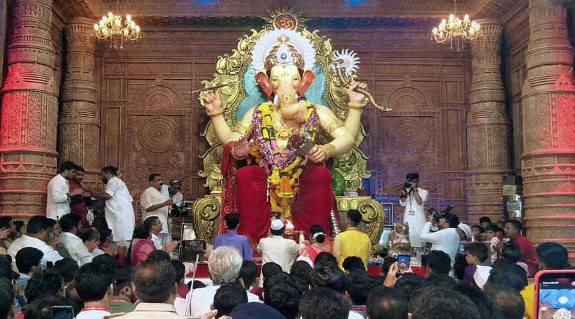Se realiza la celebración de Ganesh Chaturthi en toda la India