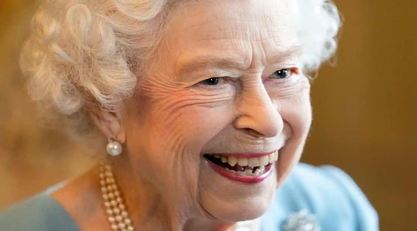Queen Elizabeth II dies