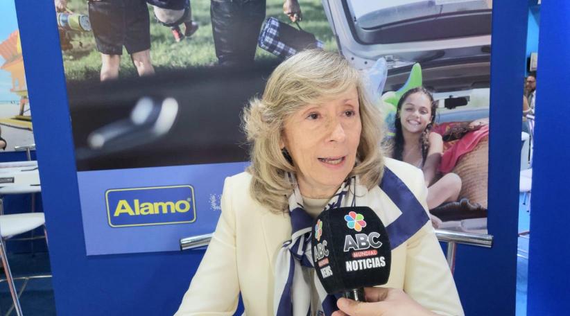 Luego de la visita del embajador de EEUU en Argentina, Marc Stanley, pudimos dialogar con Cristina MacDougall en el stand de Alamo Rent a Car.