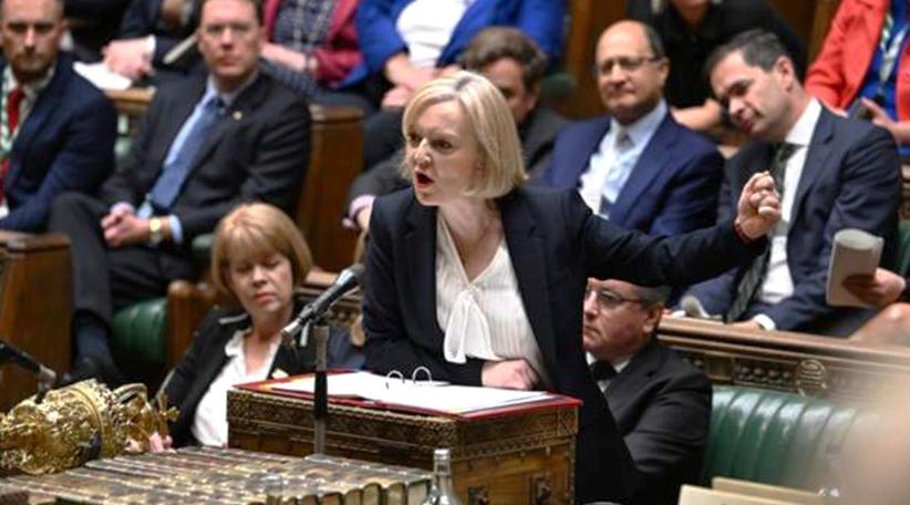 Dimite la primera ministra británica, Liz Truss