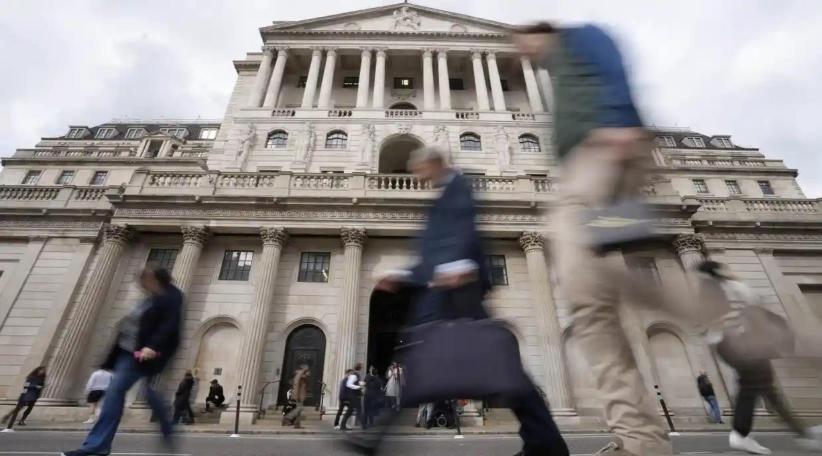 UK in ‘prolonged recession’, Bank of England warns, as it hikes interest rates to 3% 