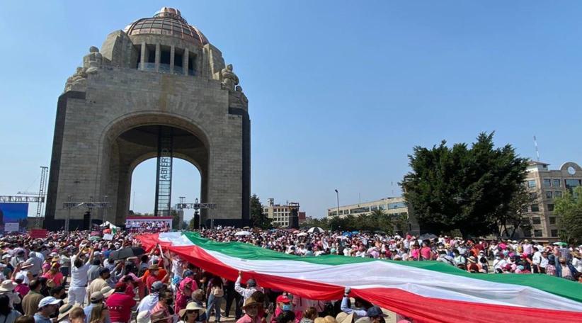 Miles de mexicanos salieron a marchar en defensa del INE