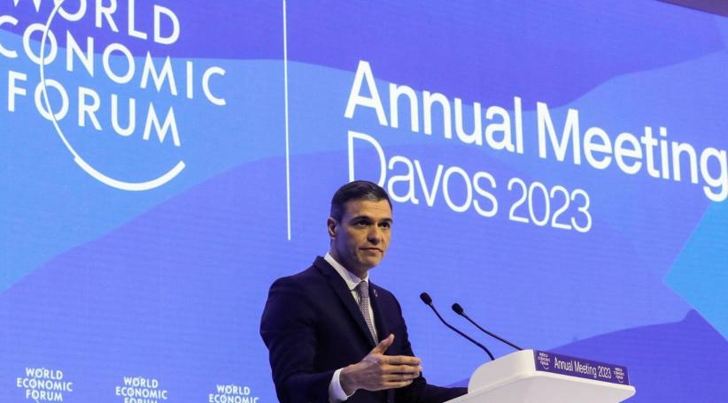 Pedro Sánchez propone en Davos que las grandes empresas paguen más impuestos