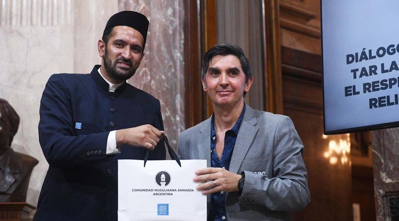 ABC MUNDIAL recibe un reconocimiento de la Comunidad Musulmana Ahmadia en el Día internacional de lucha contra la islamofobia
