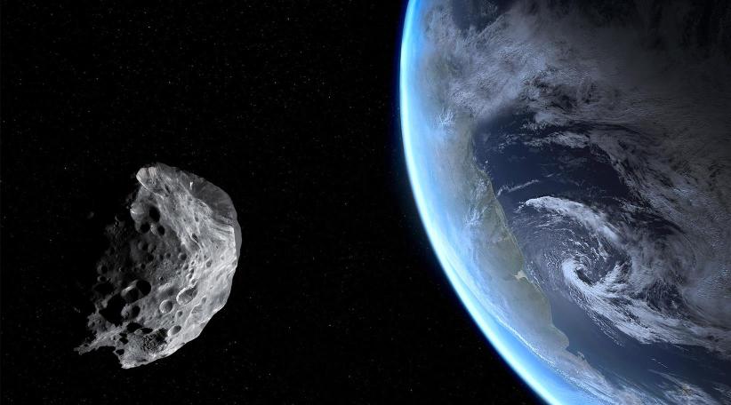 Large asteroid to fly between Earth and the moon
