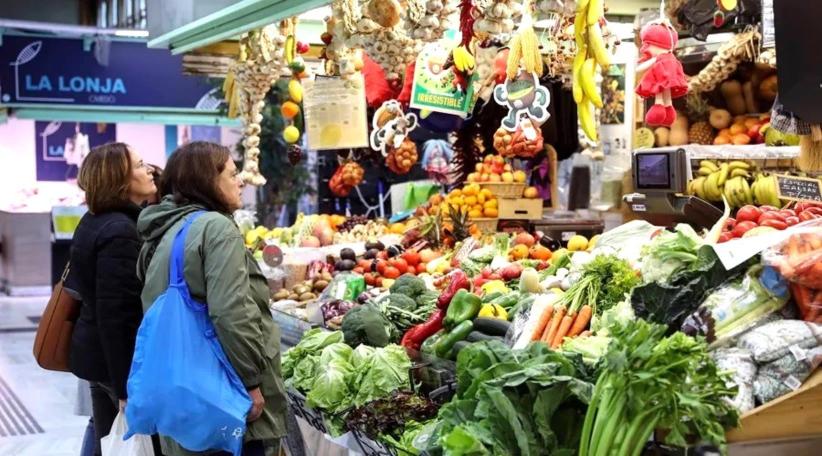 España: La inflación se modera al 3,3 %, pero los alimentos siguen en zona de máximos
