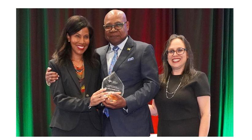 Jamaica gana el premio a la resiliencia de la CHTA por su tarea en la recuperación por el COVID