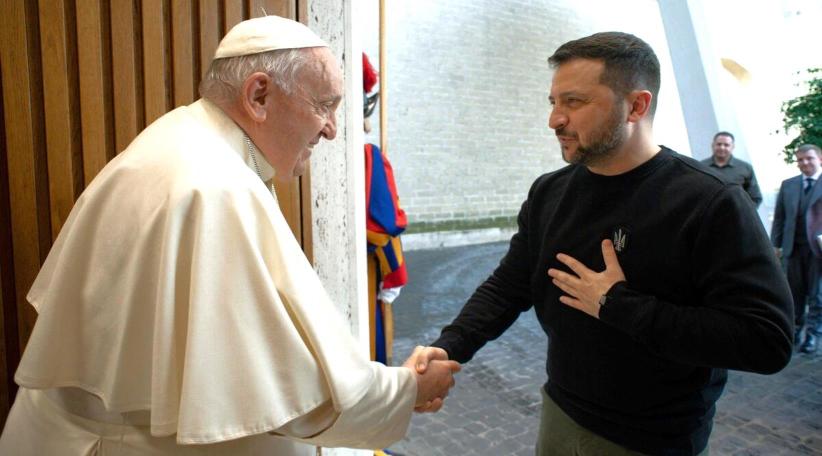 Zelensky pide al papa Francisco que respalde el plan de paz de Ucrania