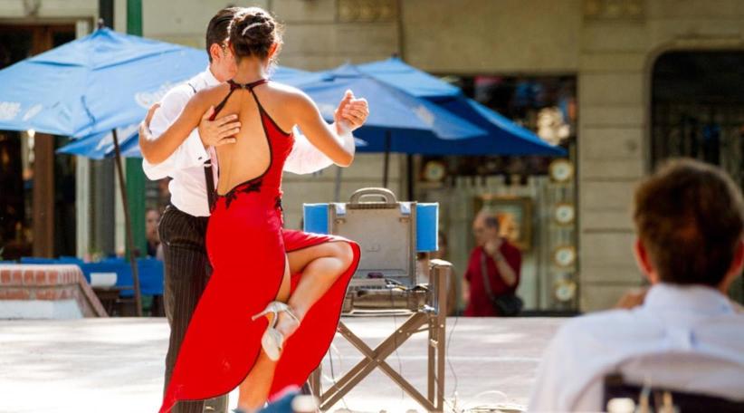 La ciudad de Buenos Aires lanza "El Finde del Turismo" con circuitos temáticos y la gastronomía como atractivo 