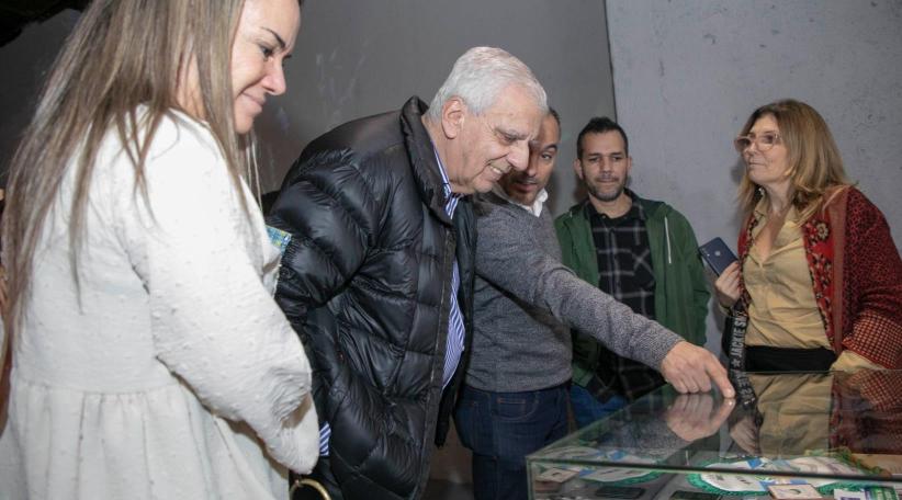 José Luis Lingeri dejó inaugurada la muestra 'Retratos Sanitaristas' en conmemoración de la labor sanitaria"