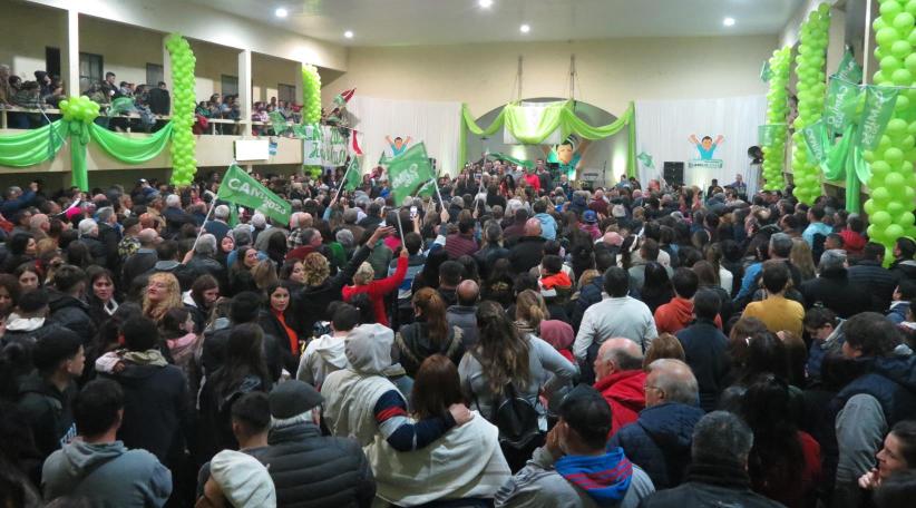 Dolores Camilo Etchevarren cerró la campaña en el Club Sarmiento frente a una multitud