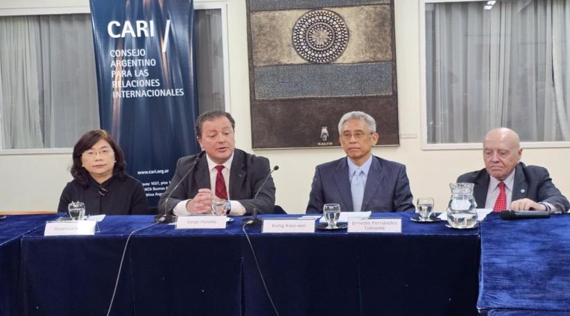 El reconocido académico taiwanés Kwo-wei Kung ofreció en Argentina una conferencia sobre las perspectivas geopolíticas de la región Asia-Pacífico