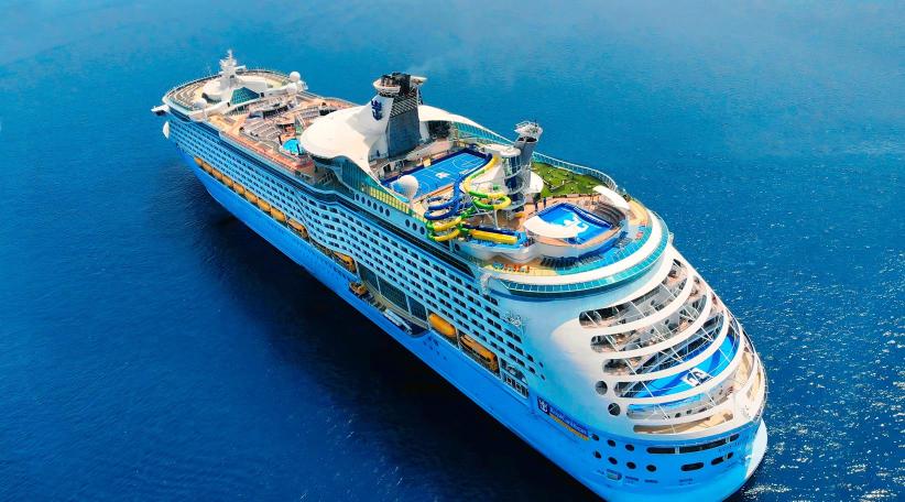 Royal Caribbean contrata a miles de personas para satisfacer la creciente demanda de cruceros