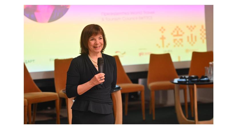Julia Simpson, Presidenta y CEO del WTTC, visitó Lviv para participar del Foro Nacional de Turismo de Ucrania 