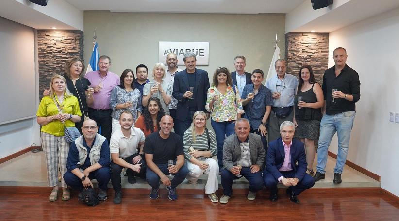 La Comisión Directiva de la Asociación de Agencias de Viajes y Turismo de Buenos Aires (Aviabue), encabezada por su presidente Adrián Manzotti, reunió a la prensa para realizar un balance del 2024