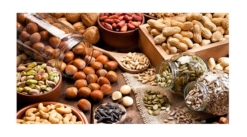 Descubra cómo los frutos secos pueden ayudar a reducir la presión arterial de forma natural. Conozca los mejores frutos secos para la salud del corazón y consejos sobre cómo incorporarlos en su dieta.