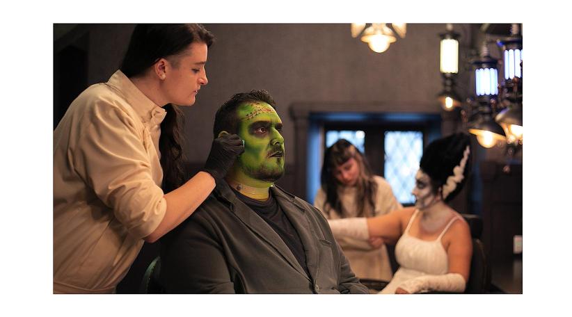 Los visitantes ya pueden reservar la experiencia de maquillaje Darkmoor Monster Makeup Experience.