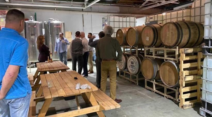 Exploramos una destilería en Fort Lauderdale y descubrimos los secretos de la artesanía de los licores locales