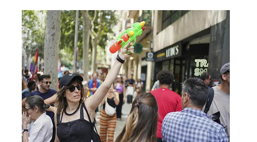 Protestas con pistolas de agua en España contra el turismo masivo