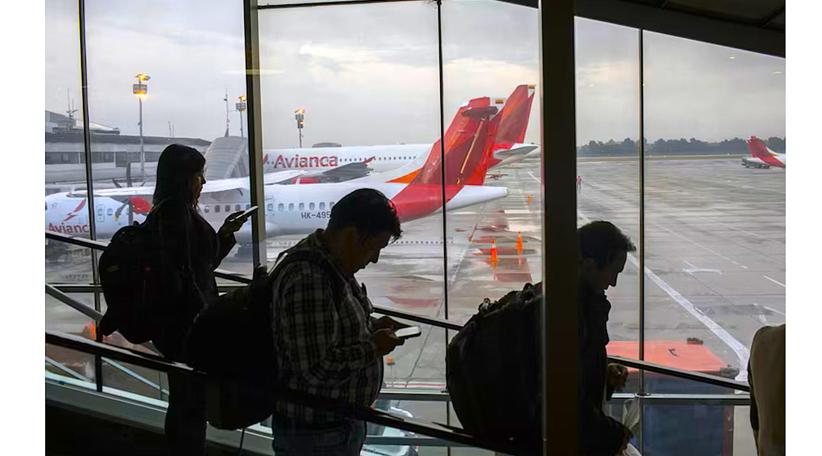Colombia consolida su crecimiento en vuelos internacionales con casi 10 millones de pasajeros entre enero y mayo de 2025