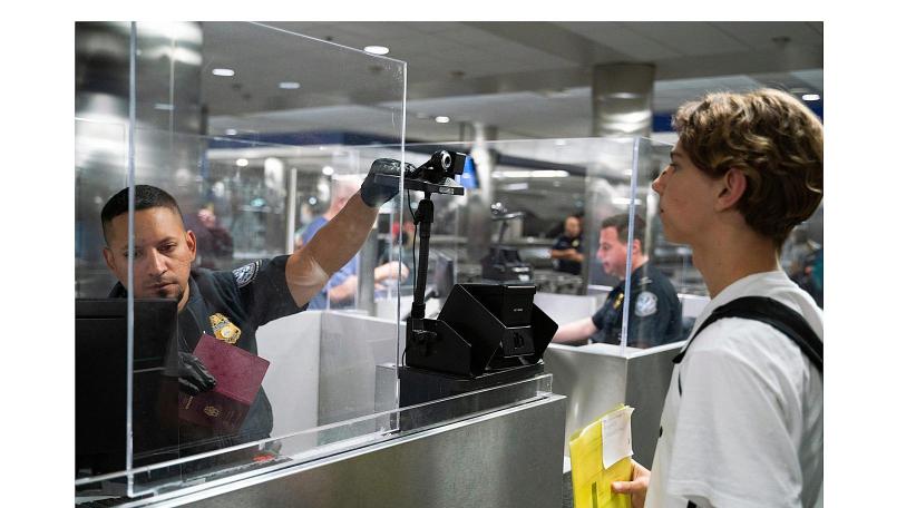 EE.UU. solicitará una fianza de hasta 15.000 dólares a ciertos viajeros para obtener la visa por turismo o negocios