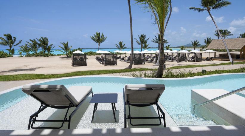 Secrets y Dreams Playa Esmeralda by Hyatt Dos resorts frente a Playa Esmeralda en Miches