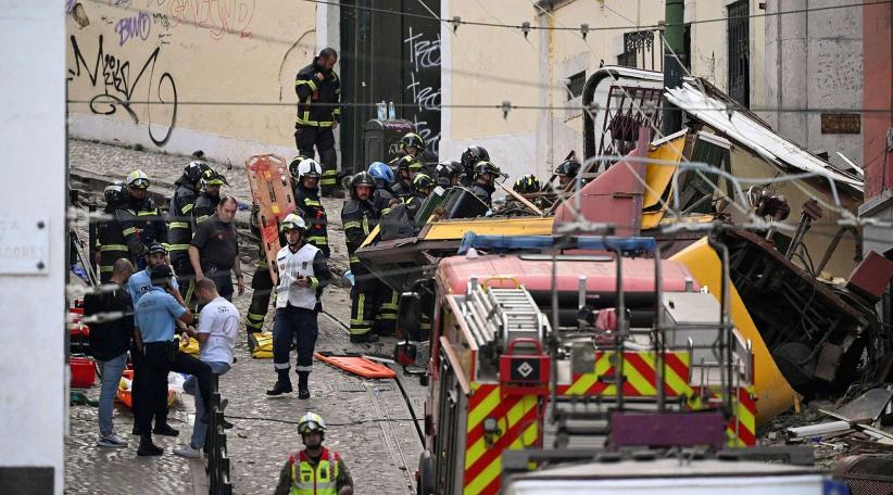 Tragedia en Portugal descarrila funicular de Lisboa y deja al menos 17 muertos