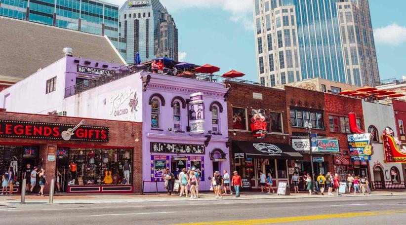 Americans Shift to Domestic Travel as Global Uncertainty Reshapes Tourism Trends.