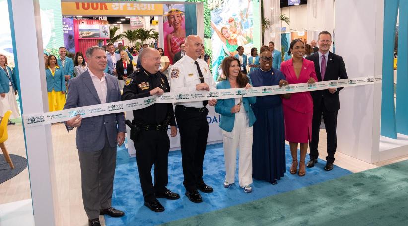 IPW 2026 se inaugura en Fort Lauderdale con corte de cinta, negocios globales y un programa de capacitación para la industria.
