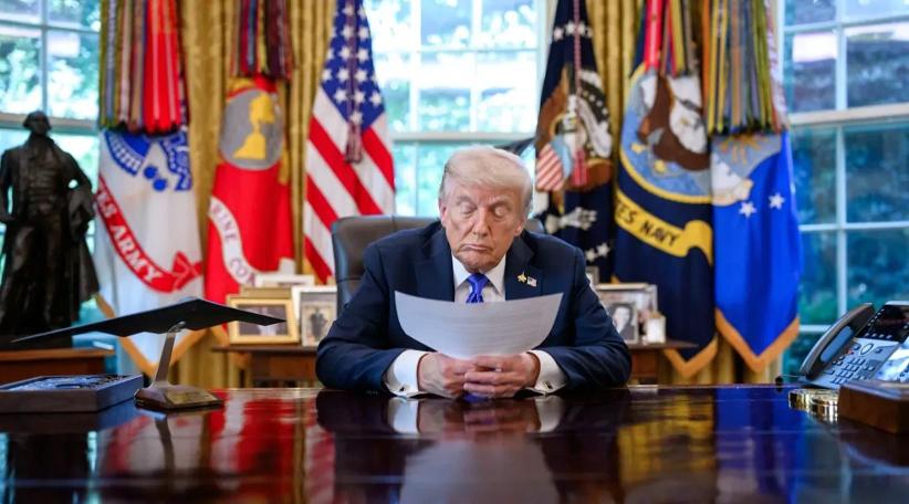 Trump anuncia un acuerdo de paz con Irán y la reapertura del estrecho de Ormuz: “¡Que fluya el petróleo!”.