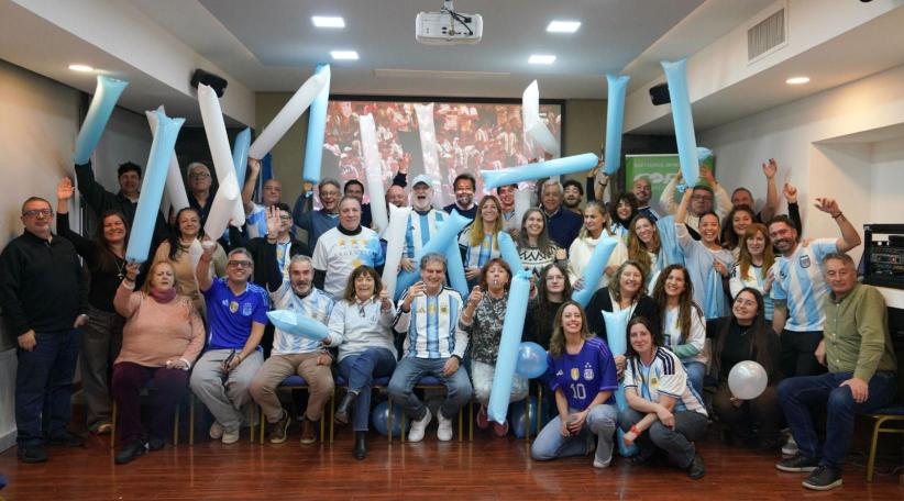 AVIABUE celebró junto a sus socios la pasión por la Selección Argentina .