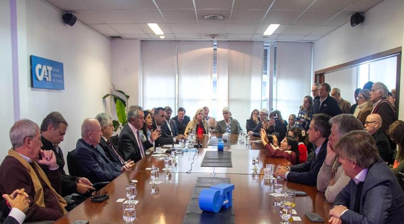 La Cámara Argentina de Turismo celebró sus 60 años y reafirmó el compromiso con el desarrollo del turismo nacional.