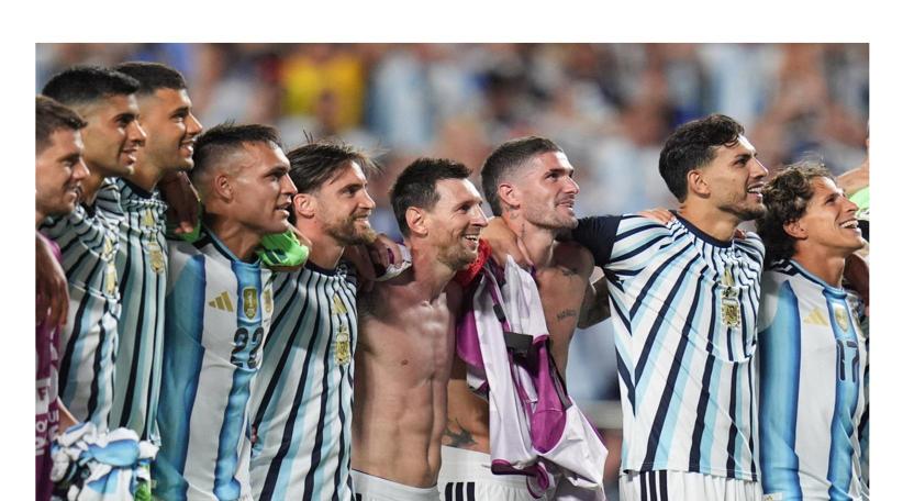 Argentina enfrenta a Inglaterra buscando un lugar en la final Scaloni define cambios en el equipo.