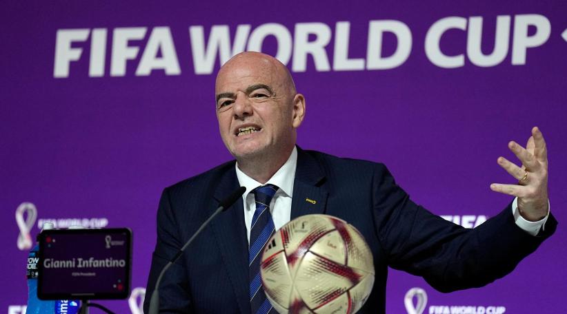 La FIFA da marcha atrás y retira su plan para comercializar el Mundial mediante una filial privada.
