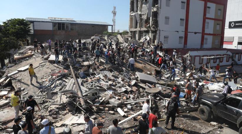 Terremoto de magnitud 7,4 sacude el occidente de Colombia: hay muertos, numerosos heridos y desaparecidos en el Eje Cafetero.
