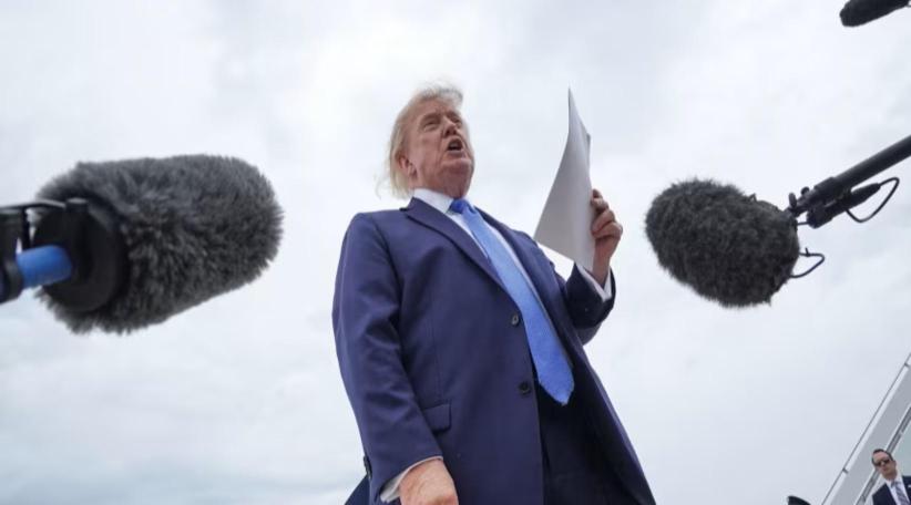 Trump dice que declarará "territorio de Estados Unidos" al estrecho de Ormuz .