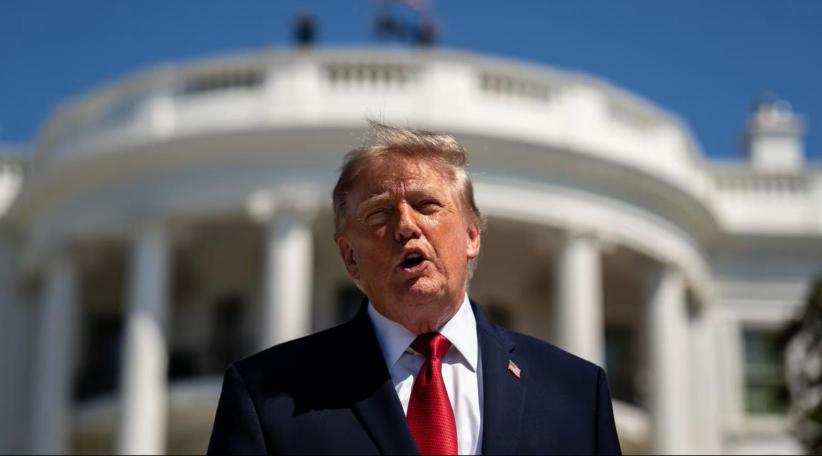 Trump announces “unprecedented” economic offensive to isolate Iran.
