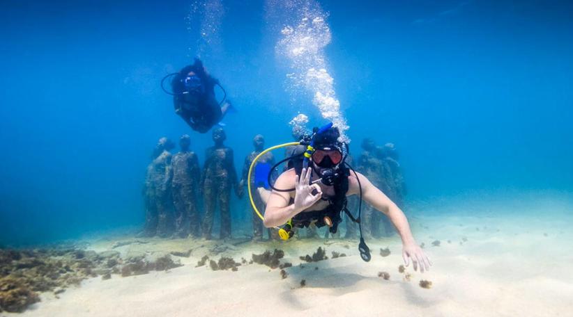 Grenada, a joia do Caribe onde natureza, especiarias e mar criam uma experiência única.