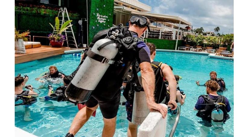 Pompano Beach: aprenda a mergulhar em um dia e descubra um mundo de recifes e naufrágios.