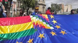 Bolivia prepara una bandera de reivindicación marítima