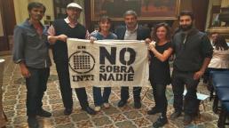 Con el mismo se buscará decretar la emergencia en organismos de ciencia, técnica y de producción de la defensa, alcanza al personal estable y al contratado. y supone la reincorporación de quienes fueron despedidos. 