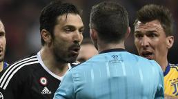 ‘Referee has a rubbish bin where his heart should be,’ says Gianluigi Buffon
