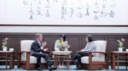 Tsai made the remarks while receiving Ash Carter, former U.S. secretary of defense, at the Office of the President in Taipei City.