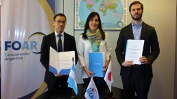 Con un monto aproximado de USD 3.500.000 en forma de cooperación técnica, se firmó el acuerdo entre Argentina y Japón para promover el desarrollo local y regional en base al movimiento japonés conocido como "Un Pueblo, Un Producto". 